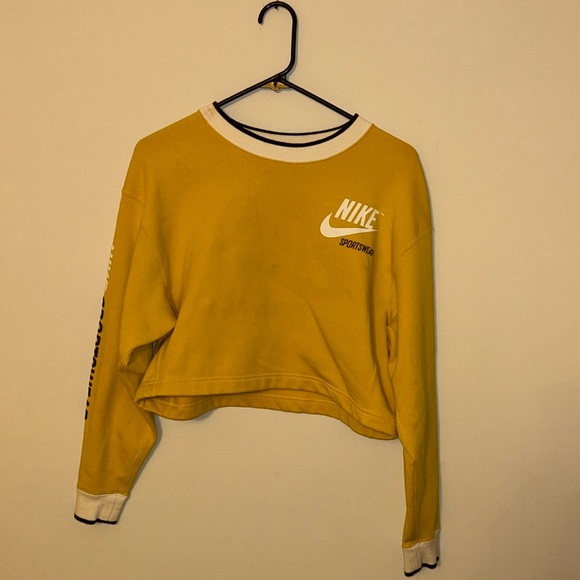 Nike Tops - Nike Crop Sweatshirt